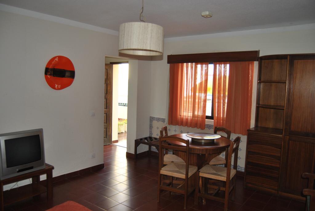 Apartamentos Olhos Do Mar Albufeira Kültér fotó